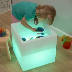Aistikaukalo valolla