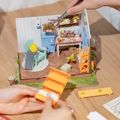DIY Minimaailma - Pieni kasvihuone
