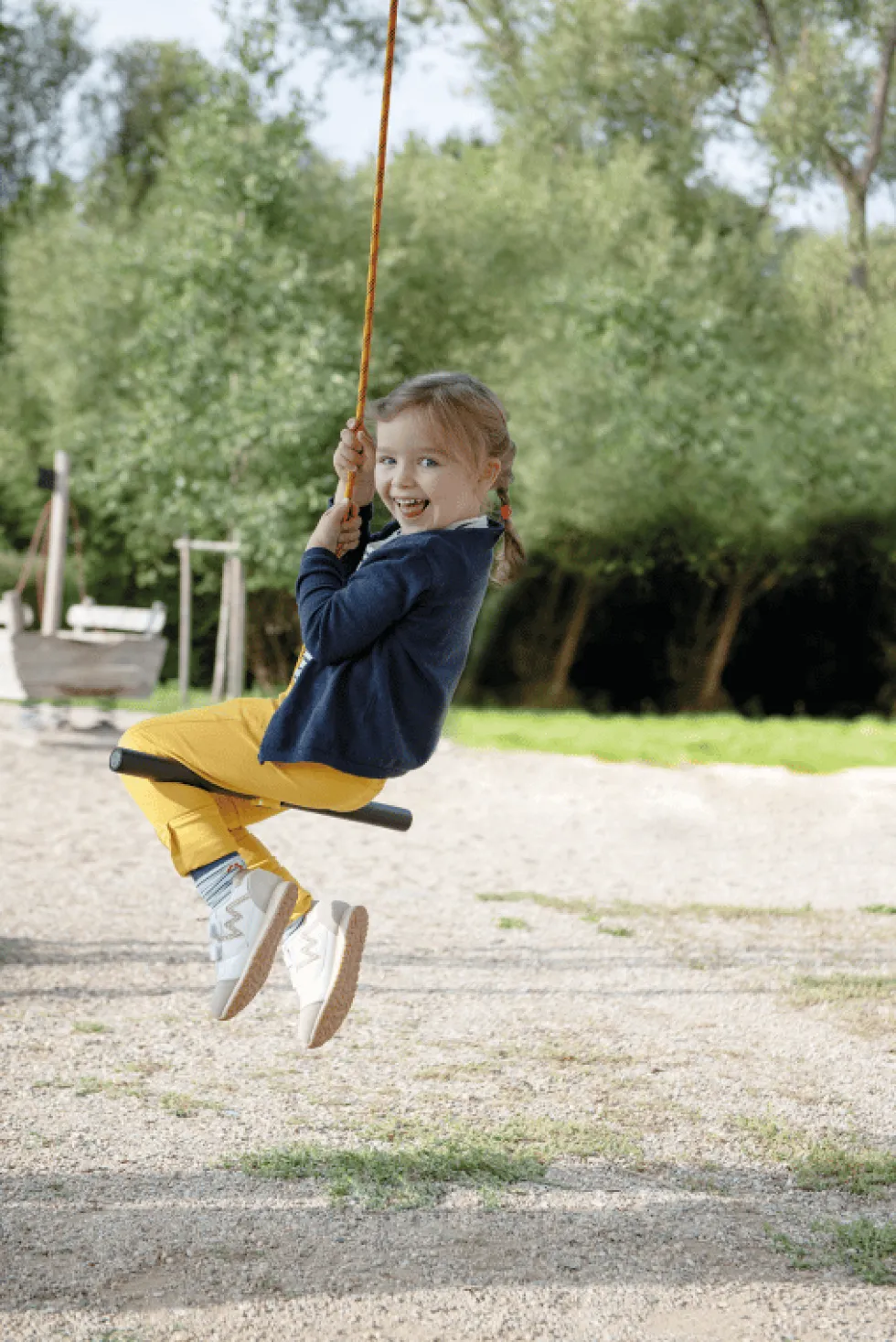2-in-1 keinu- Turn & Swing