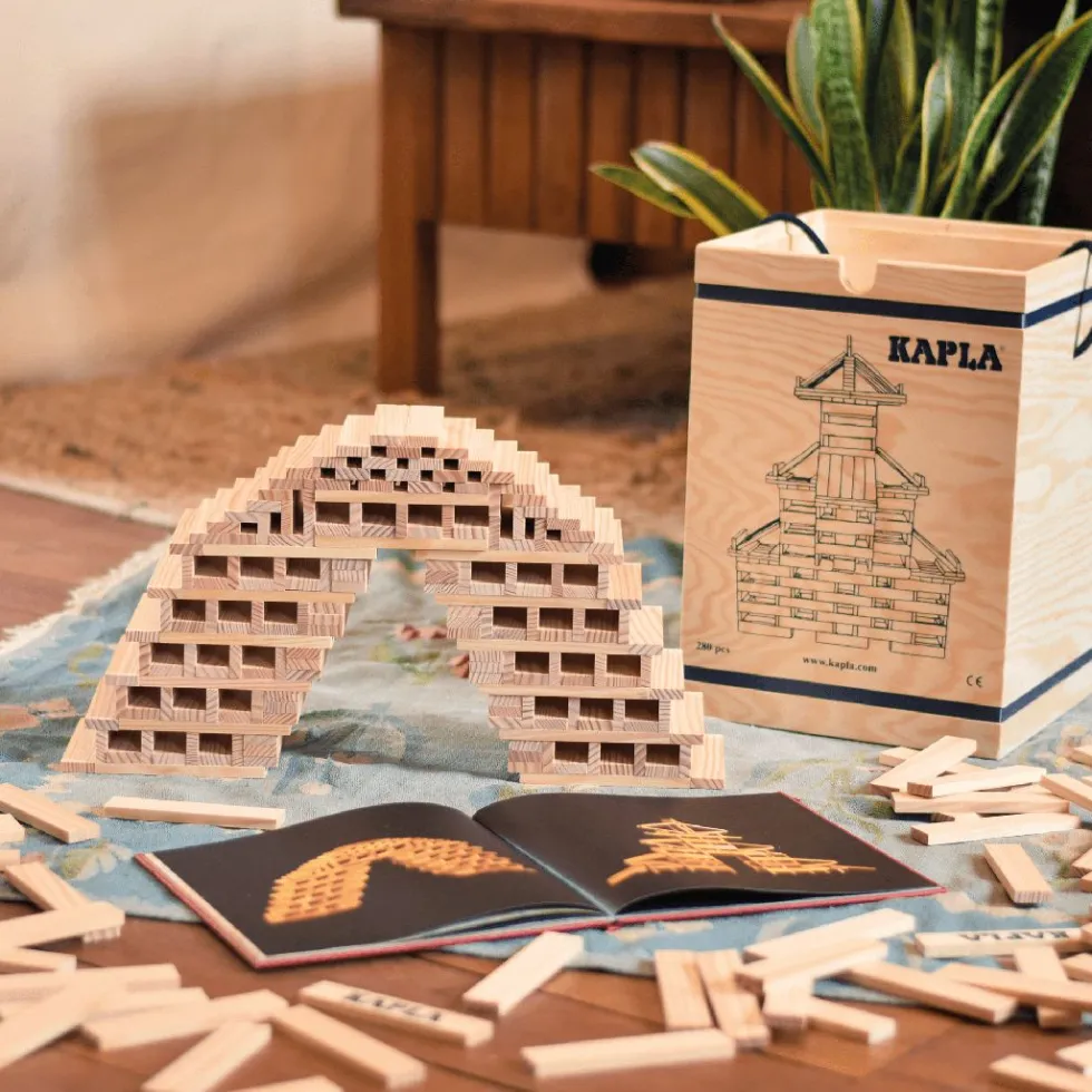KAPLA bricks 280 puulaatikossa