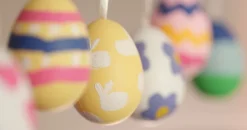 Kartonkisia pääsiäismunia, 6 kpl