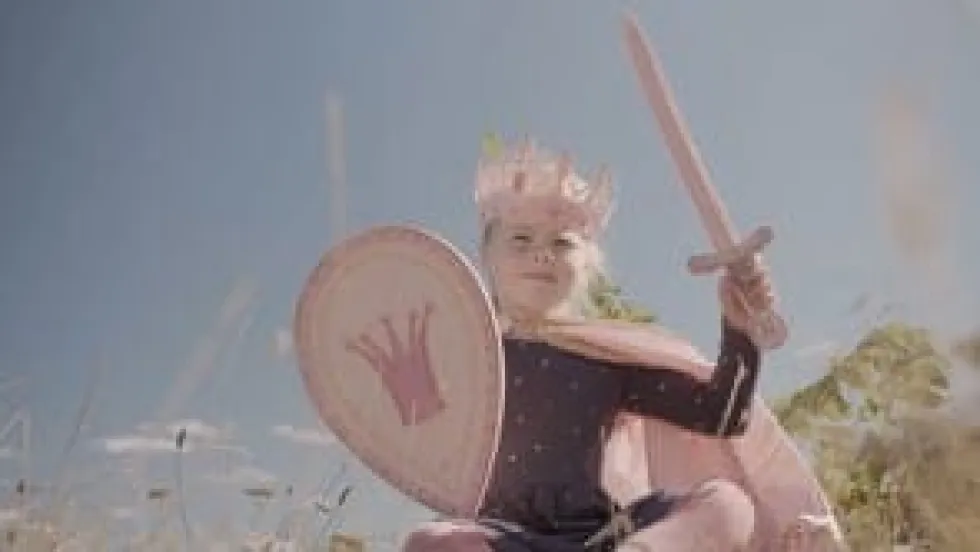 Kuningatarpuku – Queen Rosa