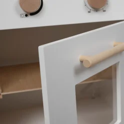 Leikkikeittiö äänellä ja valolla
