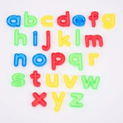 Läpinäkyvät pienet kirjaimet a-z, 26 kpl