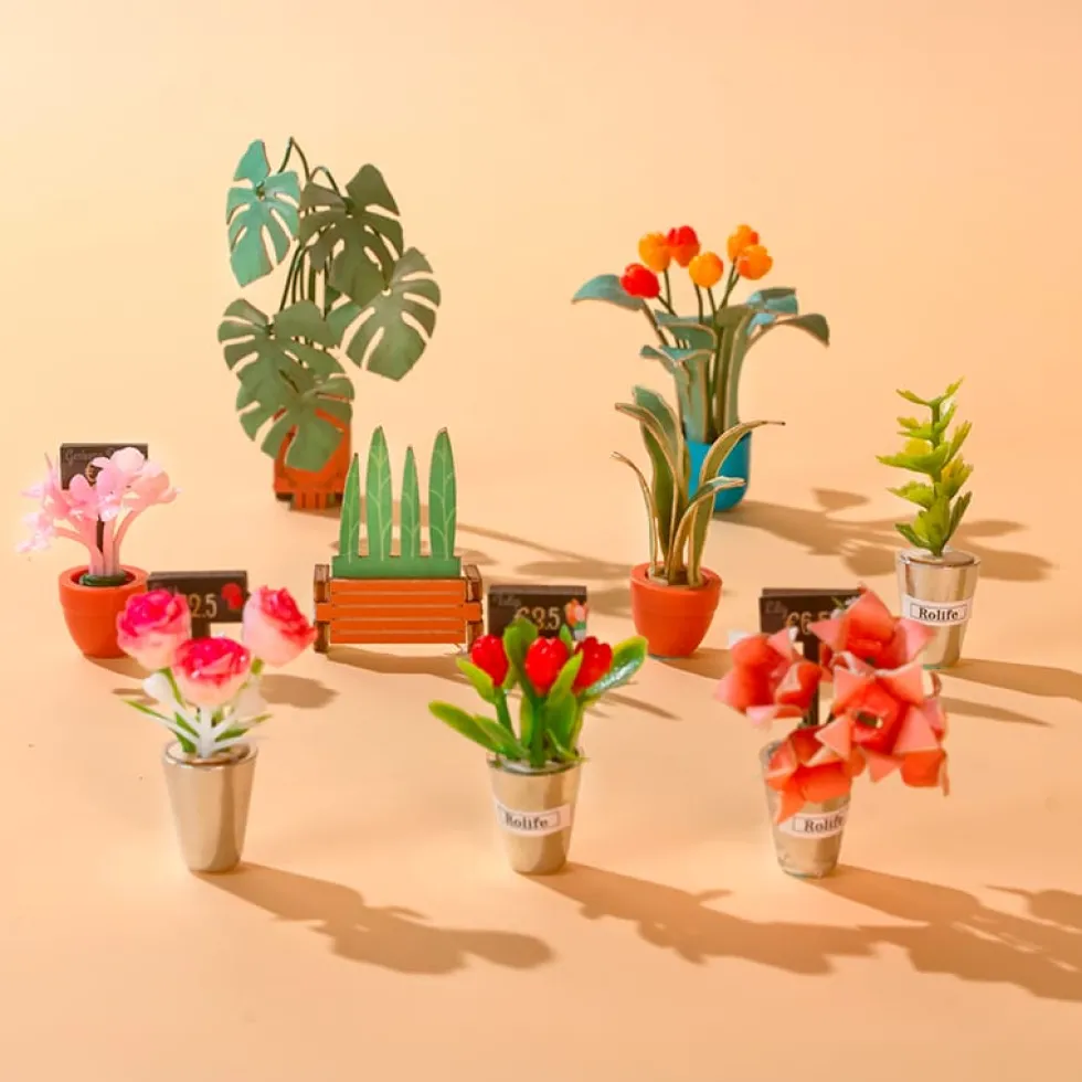 Minimaailma kirjahyllyyn - Floral Corner