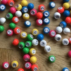 Numerolotto-tarvikkeet - Numeropallot, 90 kpl