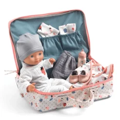 Pomea nukke 32 cm - Vanilja, sisältää matkalaukun